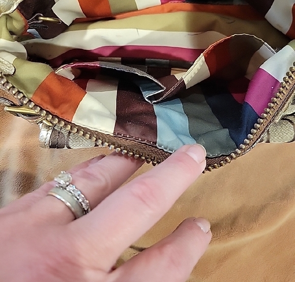 Coach Tan and Gold Shoulder Bag - Picture 5 of 8